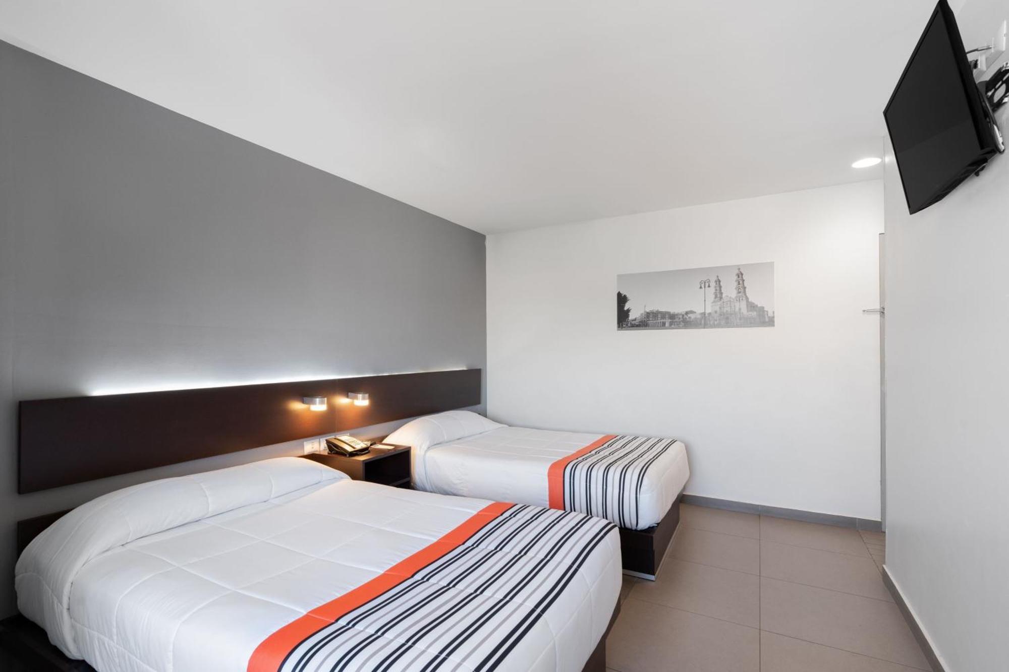 City Express Junior By Marriott Aguascalientes Centro Екстериор снимка
