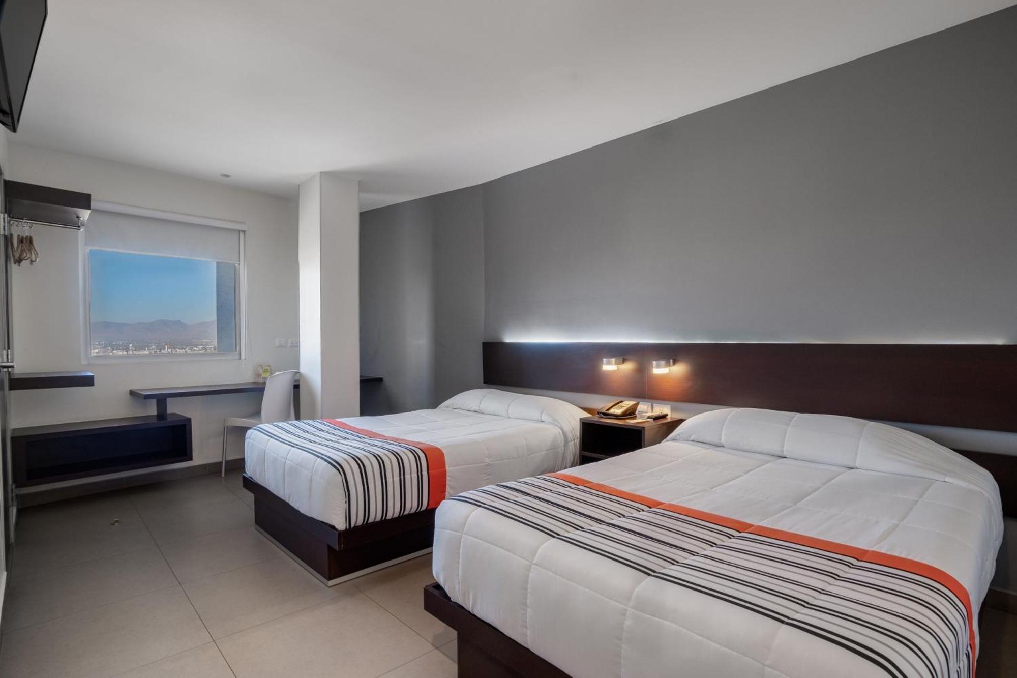City Express Junior By Marriott Aguascalientes Centro Екстериор снимка