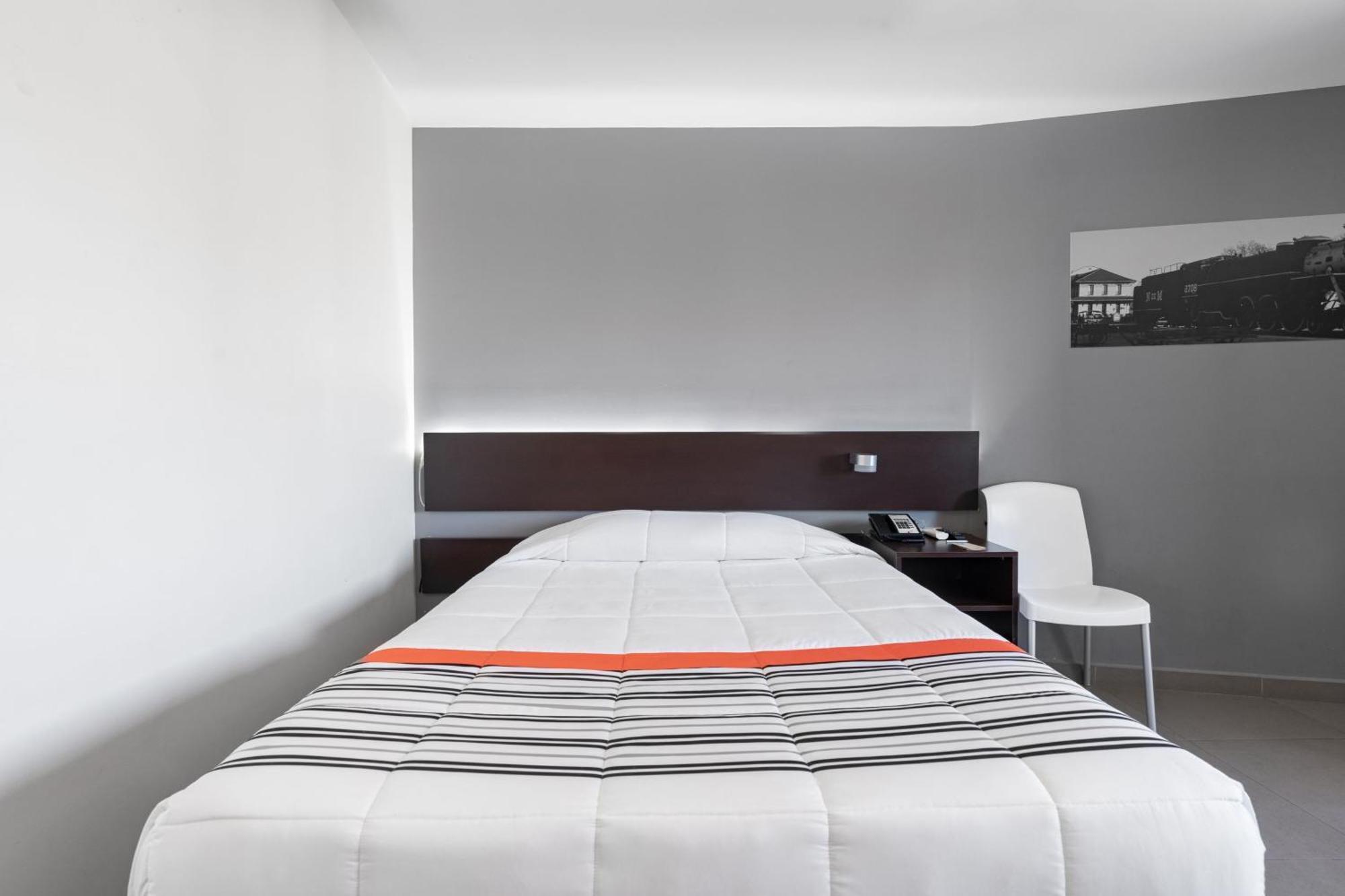 City Express Junior By Marriott Aguascalientes Centro Екстериор снимка