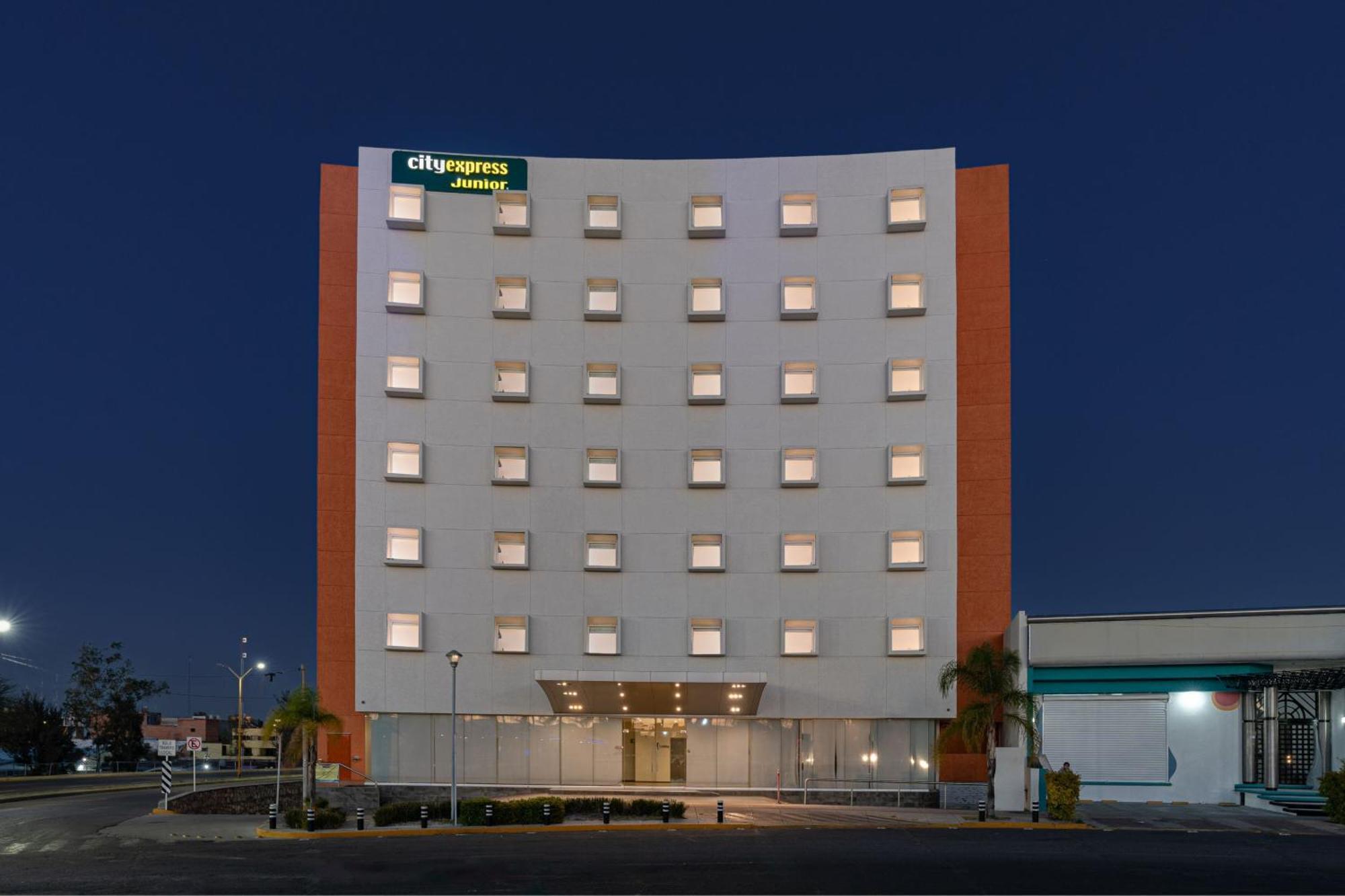 City Express Junior By Marriott Aguascalientes Centro Екстериор снимка