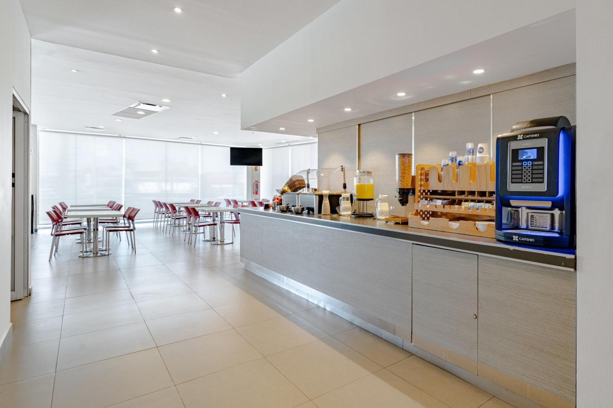 City Express Junior By Marriott Aguascalientes Centro Екстериор снимка