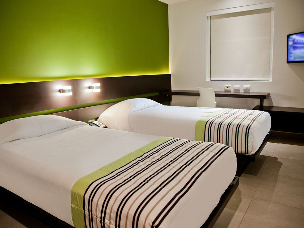 City Express Junior By Marriott Aguascalientes Centro Екстериор снимка