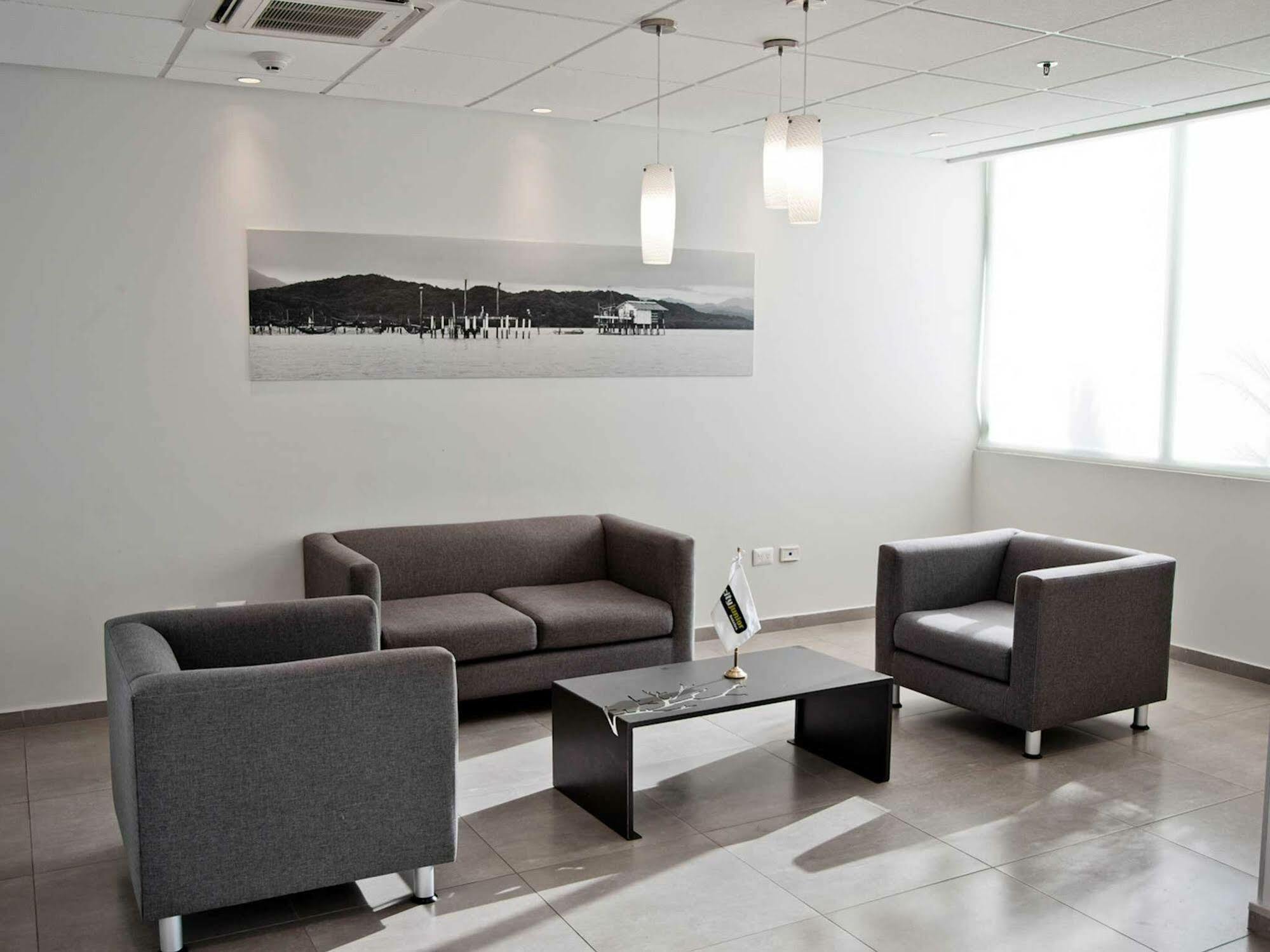 City Express Junior By Marriott Aguascalientes Centro Екстериор снимка