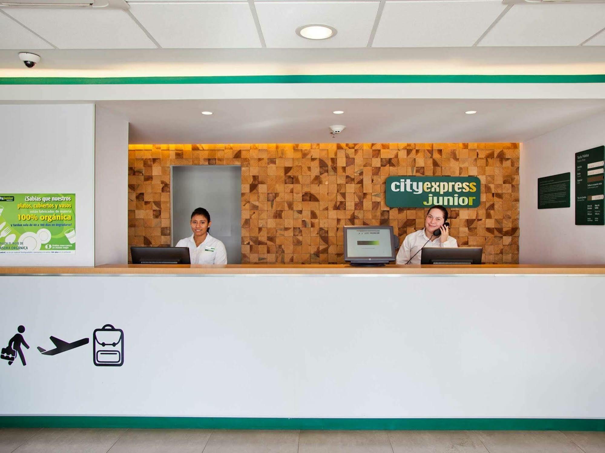 City Express Junior By Marriott Aguascalientes Centro Екстериор снимка